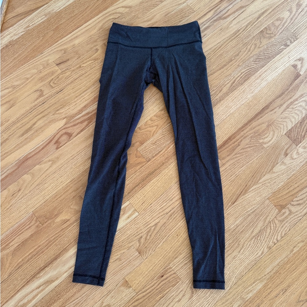 Lululemon leggings patterned size 6
